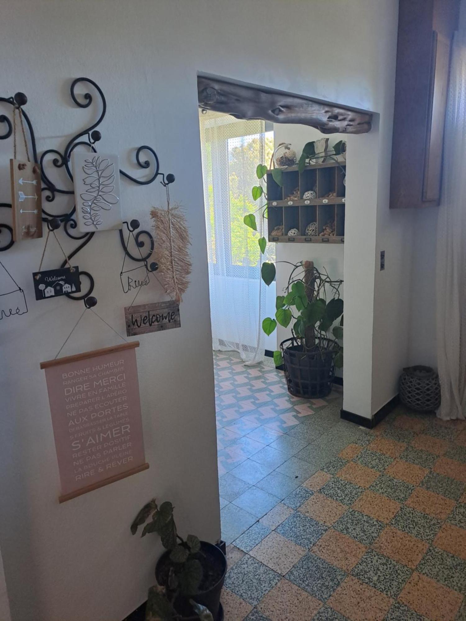 Casa Tanghicciola Lägenhet Levie Exteriör bild