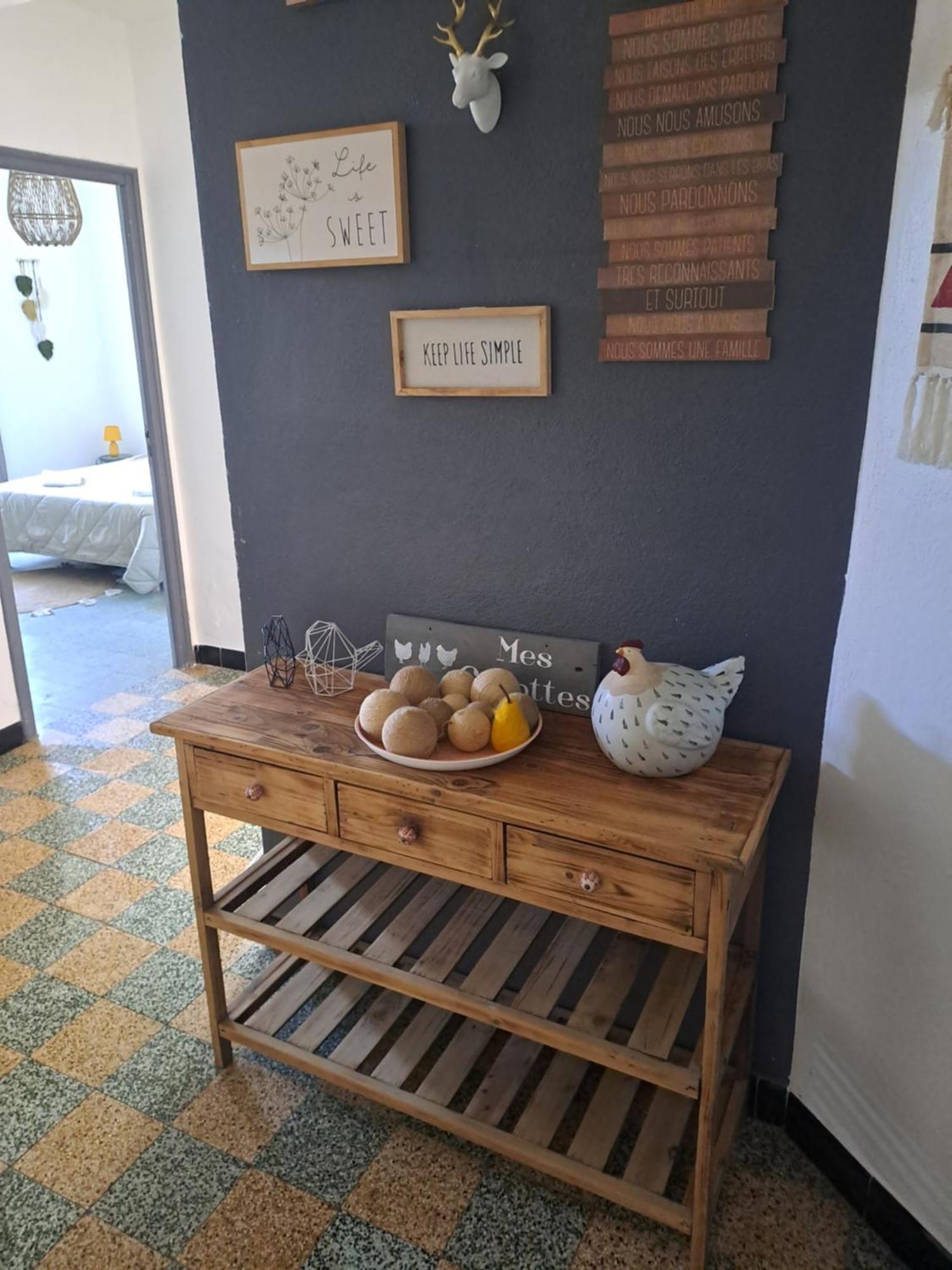 Casa Tanghicciola Lägenhet Levie Exteriör bild